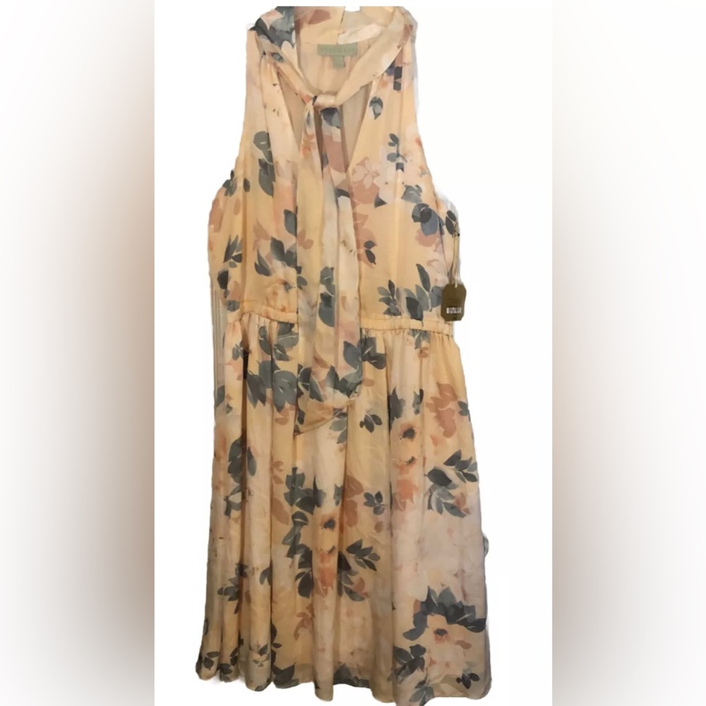 New with tags Ryegrass Women Sunkiss PeachFloral Sleeveless Tie Halter Dress S-L